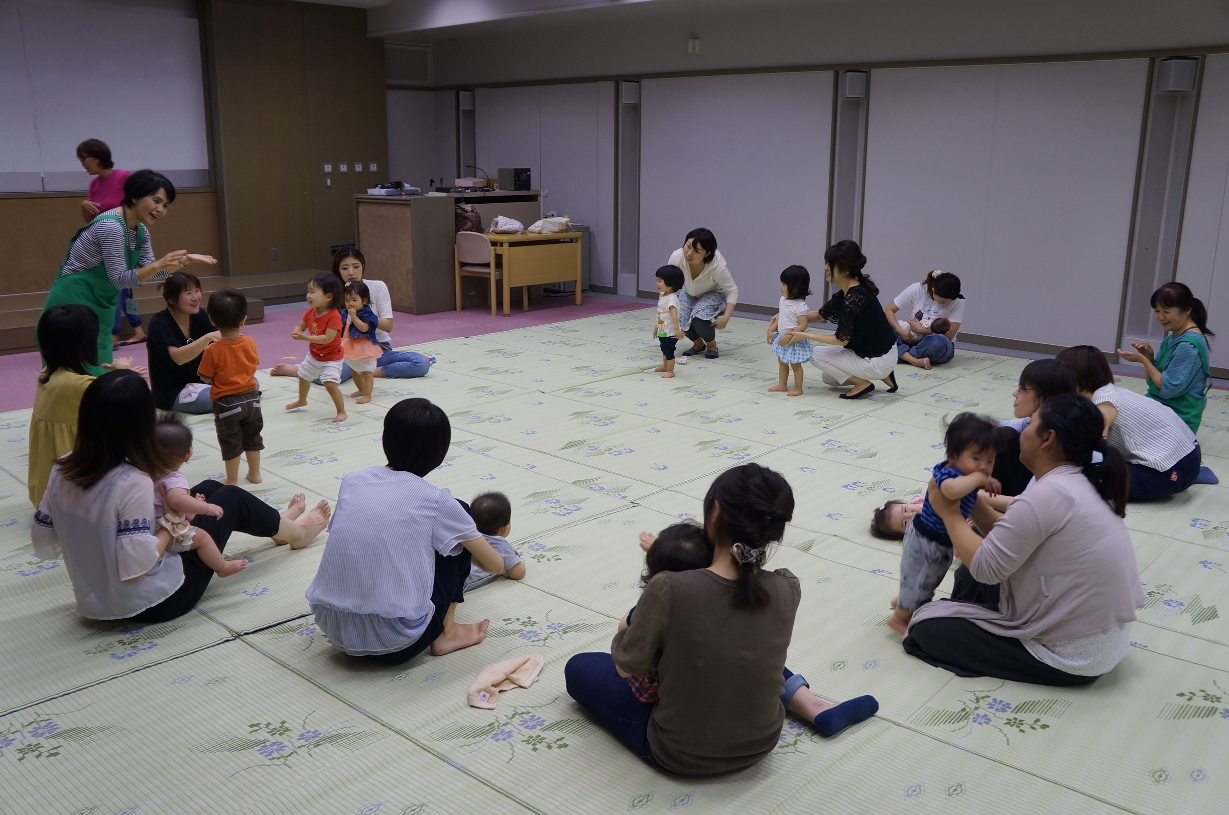 あかちゃんのためのおはなし会開催の様子